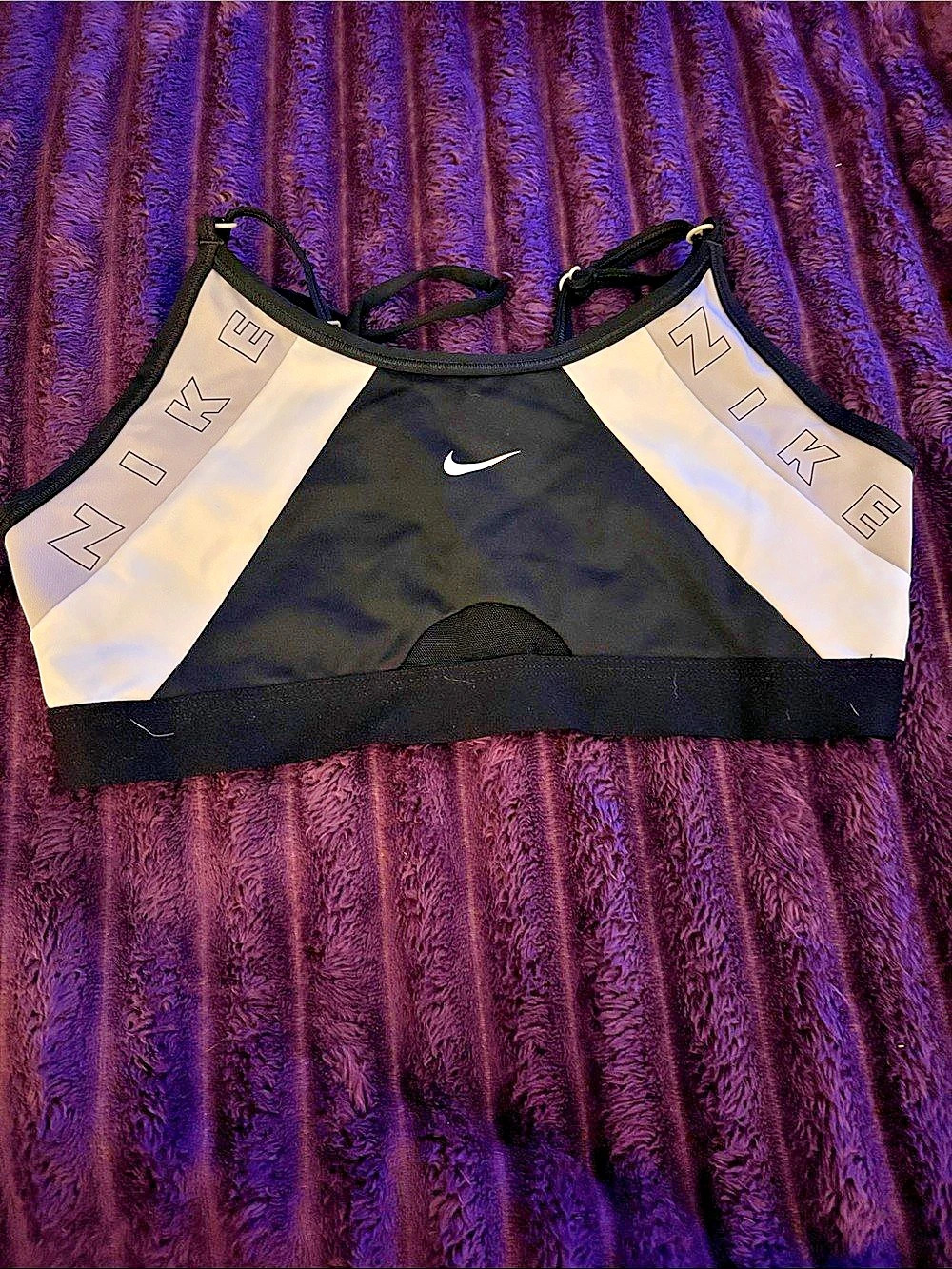 Nike Dri-FIT Indy Sports Bra Black & White Medium